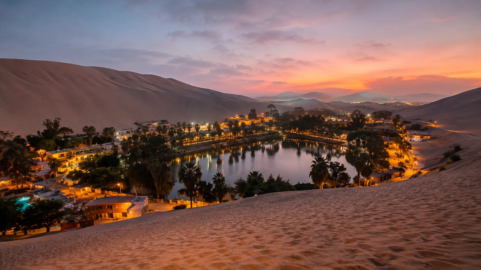 Huacachina Oasis